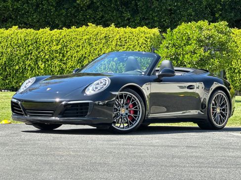 Certified 2017 Porsche 911 Carrera S image 1