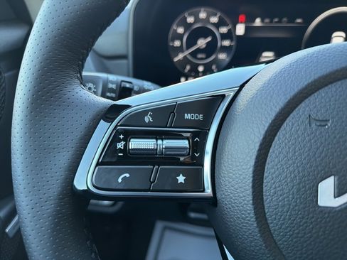 New 2026 Kia Seltos SX image 37