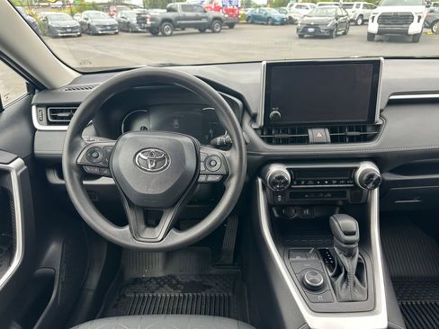 Certified 2025 Toyota RAV4 XLE AWD/4WD image 16