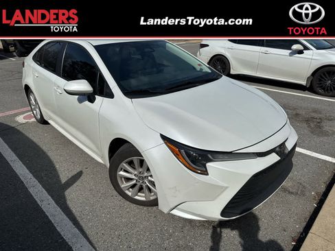Used 2023 Toyota Corolla LE w/ LE Convenience Package image 1