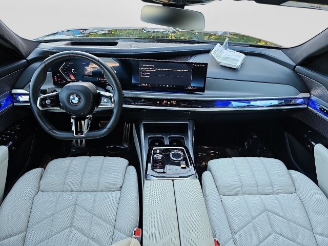Used 2023 BMW 740i w/ Executive Package RWD image 11