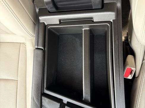 Used 2024 Buick Enclave Essence w/ Experience Buick Package image 23