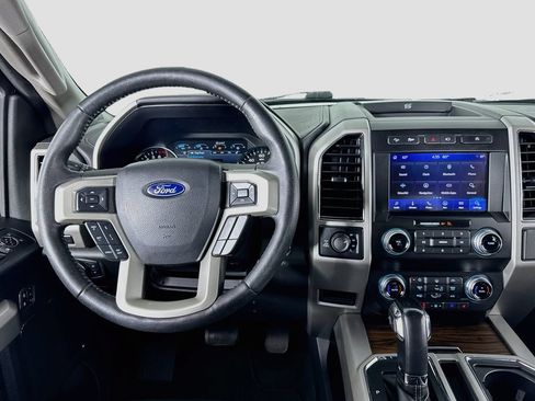 Used 2020 Ford F150 Lariat w/ Equipment Group 502A Luxury AWD/4WD image 14