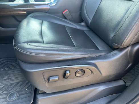 Used 2022 Chevrolet Silverado 1500 LT Trail Boss w/ Convenience Package II AWD/4WD image 15