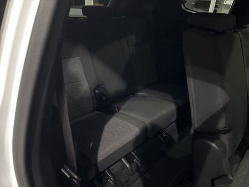 Used 2025 GMC Acadia Elevation image 30