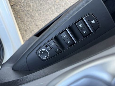 Certified 2024 Kia Forte LXS w/ LXS Technology Package image 10