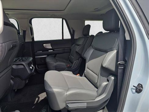 New 2026 Ford Expedition Max Active RWD image 9
