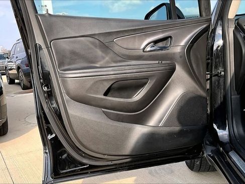 Used 2019 Buick Encore Essence image 19