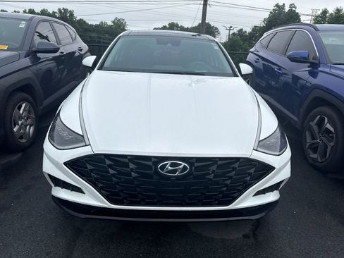 Used 2022 Hyundai Sonata Limited FWD image 4
