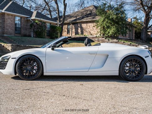 Used 2015 Audi R8 V8 w/ Full Leather Package image 3