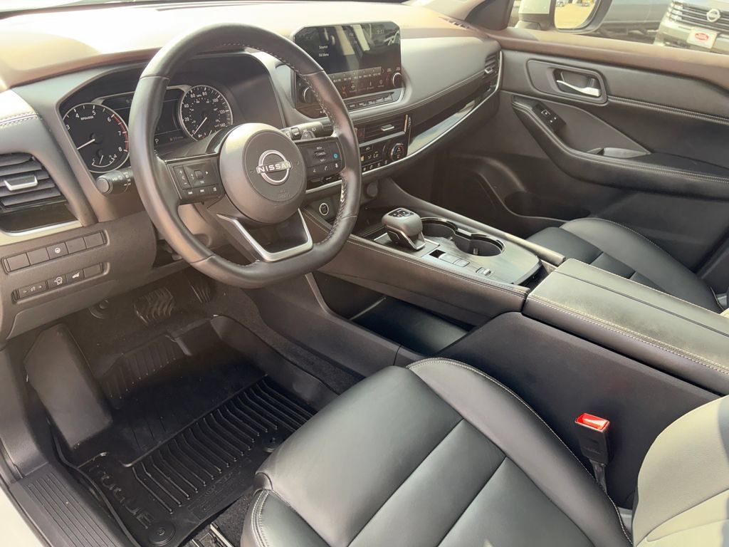 Certified 2023 Nissan Rogue SL w/ SL Premium Package FWD image 9