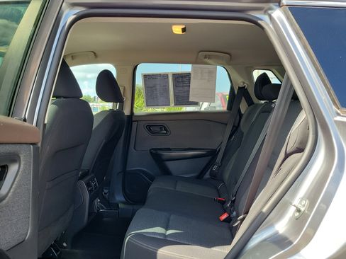 Used 2021 Nissan Rogue S AWD/4WD image 8