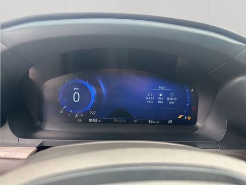 Used 2020 Ford Explorer Platinum w/ Premium Technology Package image 34