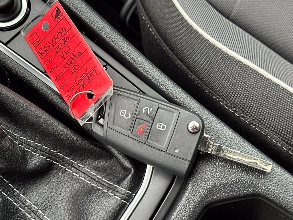 Used 2026 Volkswagen Jetta Sport FWD image 34