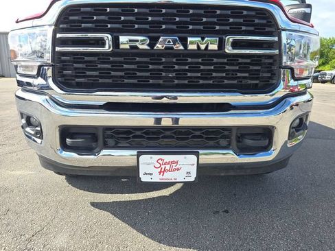 Used 2024 RAM 2500 Big Horn w/ Safety Group AWD/4WD image 15