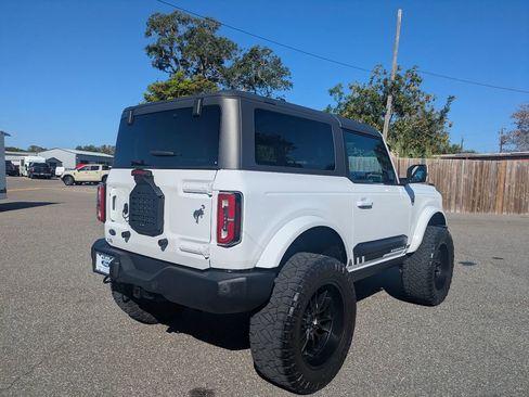 Used 2022 Ford Bronco Outer Banks AWD/4WD image 6