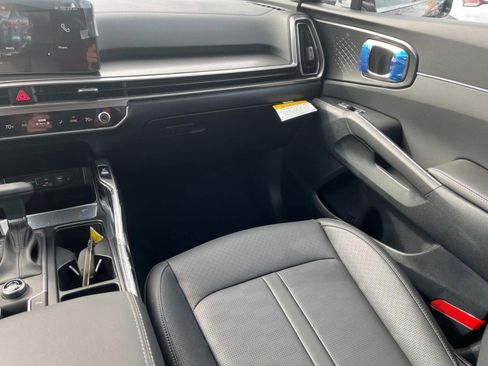 New 2025 Kia Sorento S w/ Panoramic Sunroof Package image 14