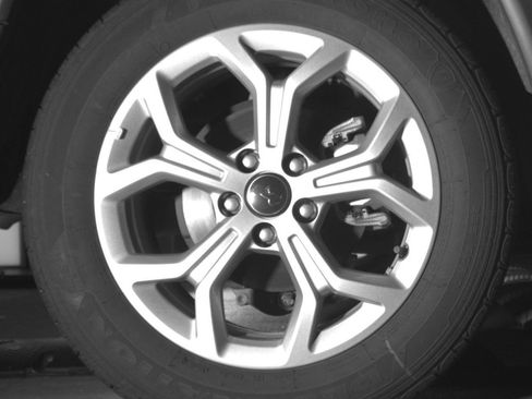 Used 2025 Jeep Compass Latitude AWD/4WD image 15