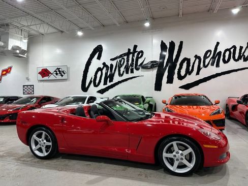 Used 2005 Chevrolet Corvette Convertible w/ Preferred Equipment Group RWD image 10