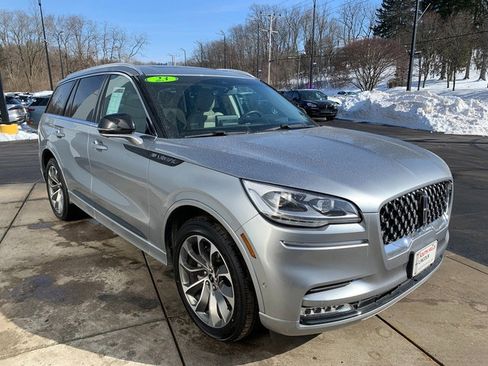 Used 2023 Lincoln Aviator Grand Touring w/ Equipment Group 301A image 9