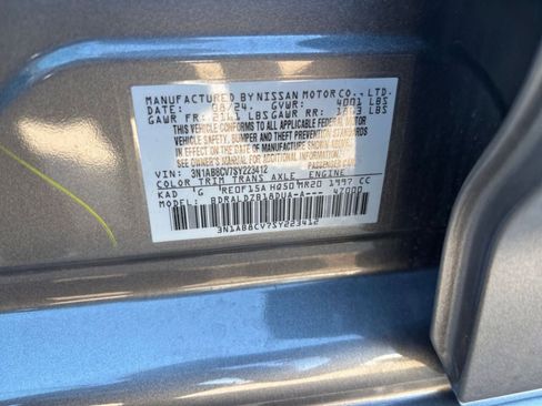 Used 2025 Nissan Sentra SV image 27