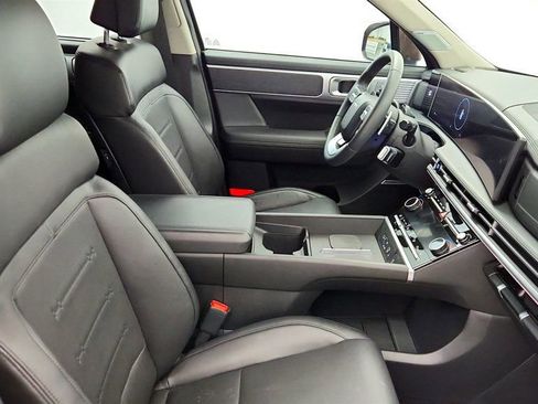 Used 2024 Hyundai Santa Fe Limited image 25