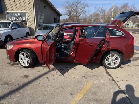 Used 2015 Volvo V60 T5 Premier FWD image 23