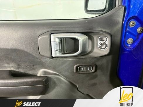 Used 2018 Jeep Wrangler Sport AWD/4WD image 20