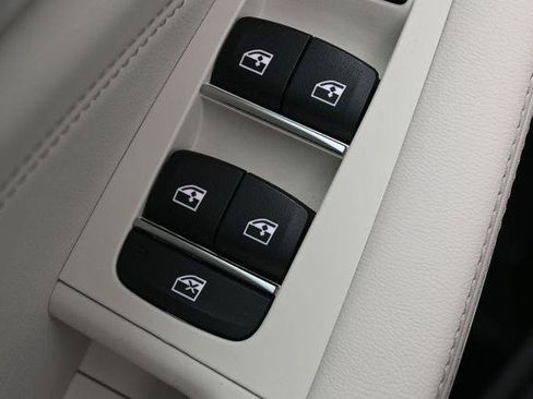 Used 2024 BMW X5 xDrive40i w/ M Sport Package AWD/4WD image 13