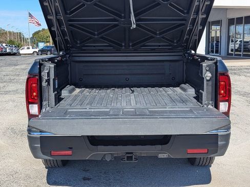 Used 2020 Honda Ridgeline Sport image 8