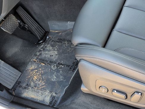 Certified 2024 BMW X3 xDrive30i w/ Convenience Package image 17