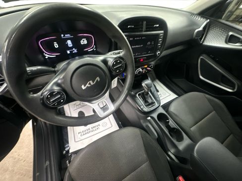 Used 2023 Kia Soul LX w/ LX Technology Package image 33