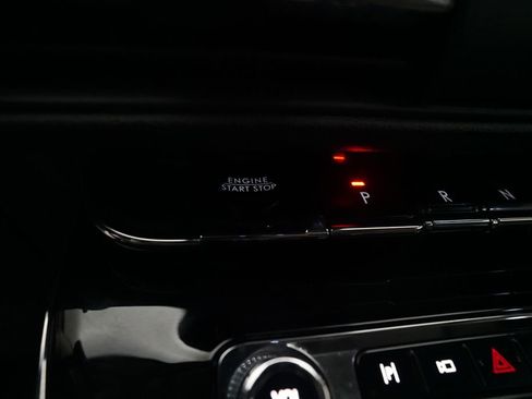 Used 2023 Lincoln Corsair AWD w/ Equipment Group 101A image 33