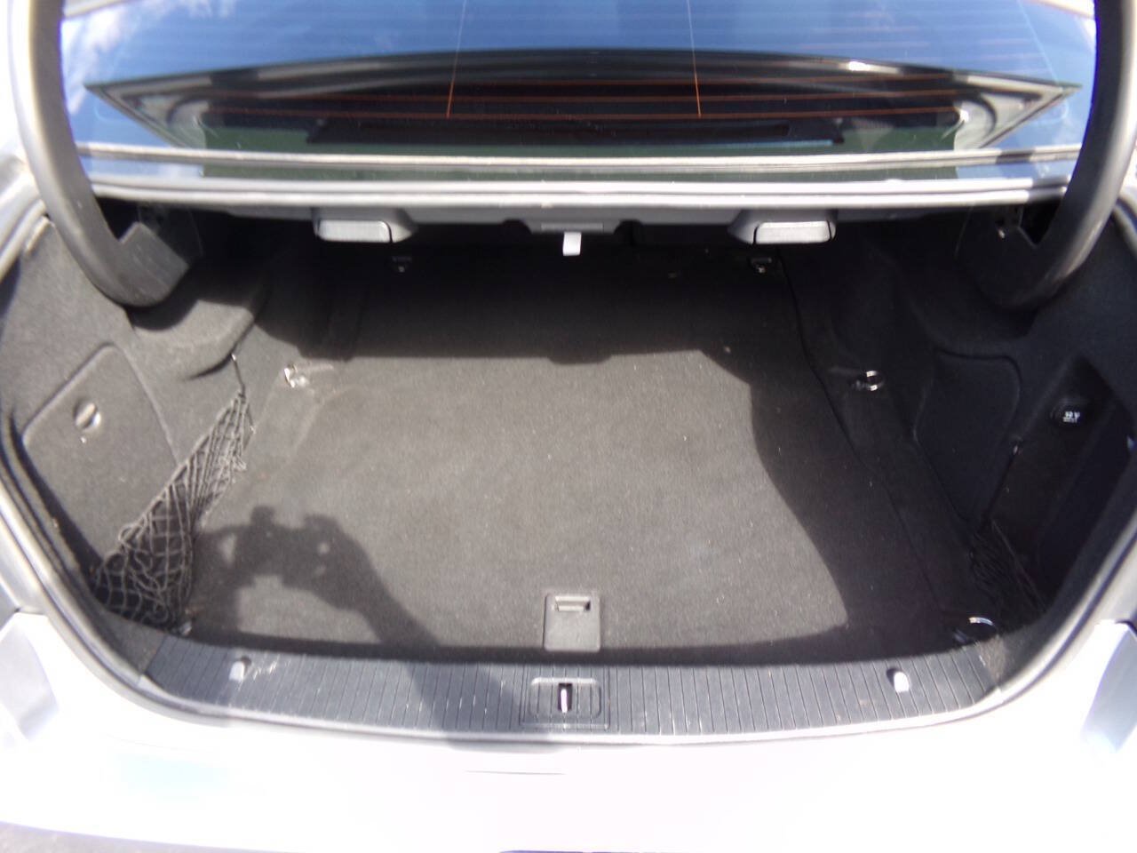 Used 2012 Mercedes-Benz E 350 4MATIC Sedan image 18