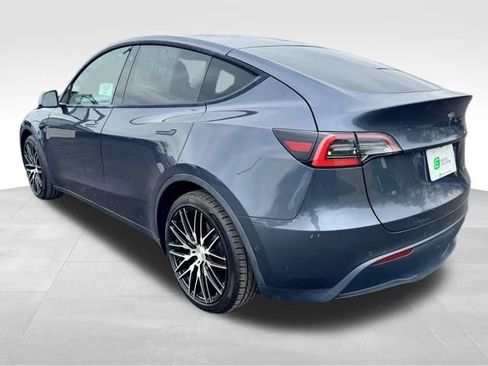 Used 2021 Tesla Model Y Long Range AWD/4WD image 4
