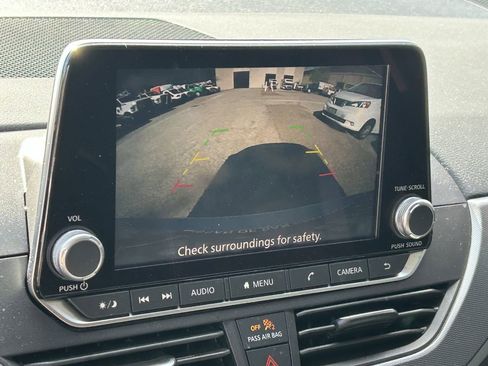 Used 2024 Nissan Altima 2.5 SR image 12