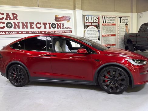 Used 2023 Tesla Model X Plaid AWD/4WD image 3