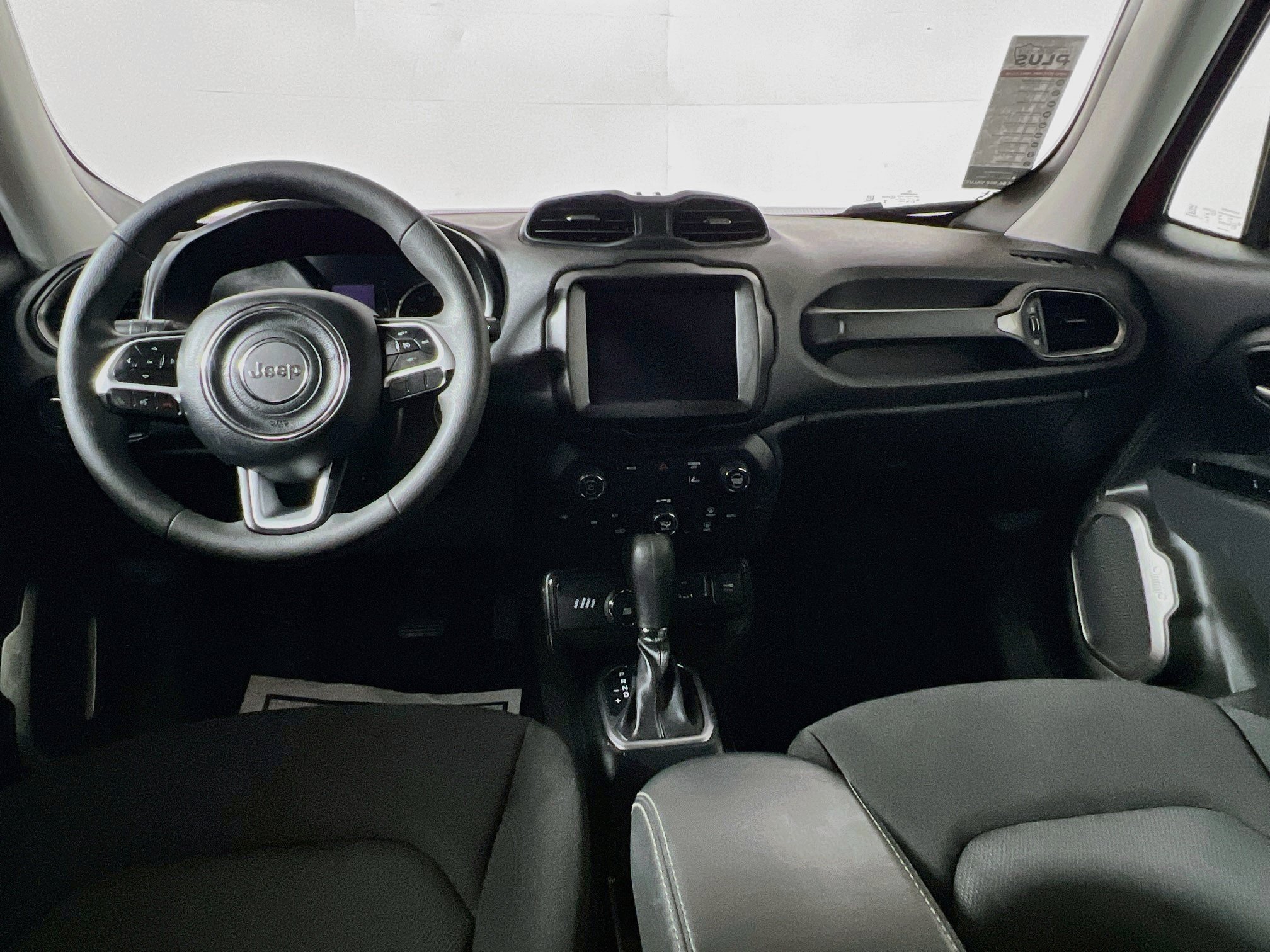 Used 2023 Jeep Renegade Latitude AWD/4WD image 29