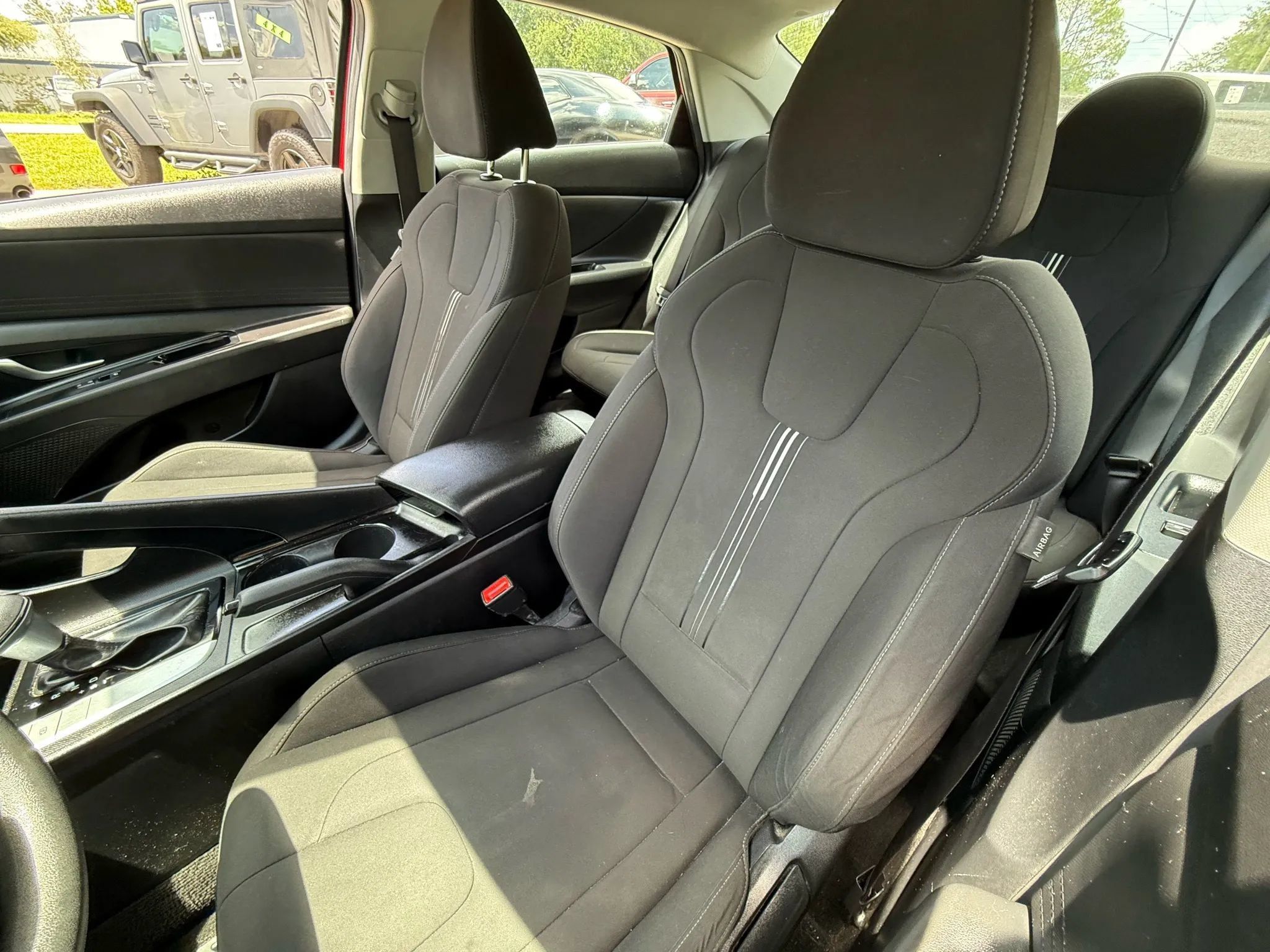 Used 2021 Hyundai Elantra SEL FWD image 14