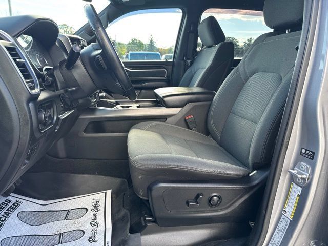 Used 2022 RAM 1500 Big Horn AWD/4WD image 9
