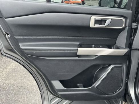 Used 2023 Ford Explorer XLT w/ Equipment Group 202A image 17