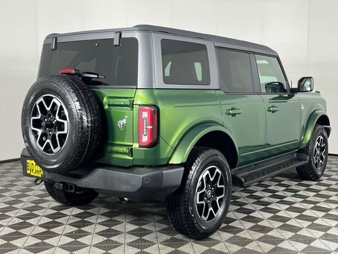 Used 2025 Ford Bronco Outer Banks AWD/4WD image 5