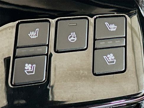 Used 2023 Kia Sportage SX image 19