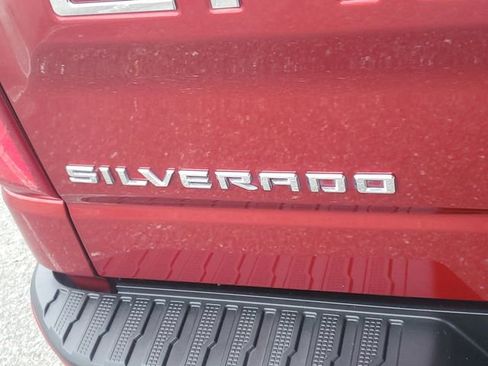 Certified 2021 Chevrolet Silverado 1500 RST image 7