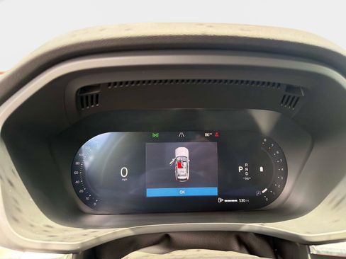 Certified 2025 Volvo XC60 B5 Core AWD/4WD image 25