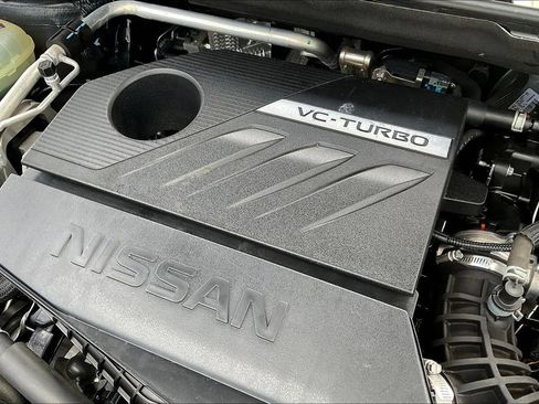 Used 2023 Nissan Rogue SL AWD/4WD image 30