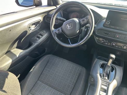 Used 2023 Honda HR-V Sport image 19