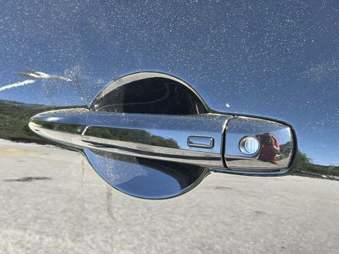 Certified 2025 Nissan Pathfinder S FWD image 29