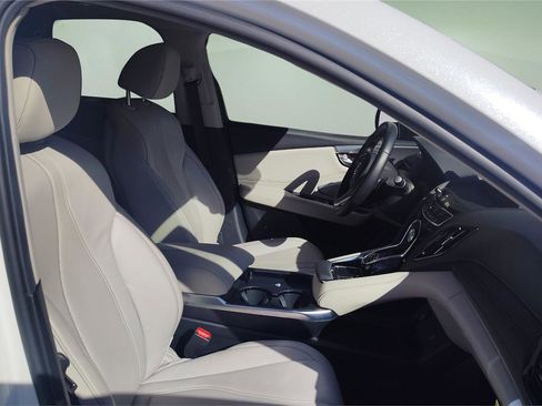 Certified 2025 Acura RDX SH-AWD w/ Technology Package image 11