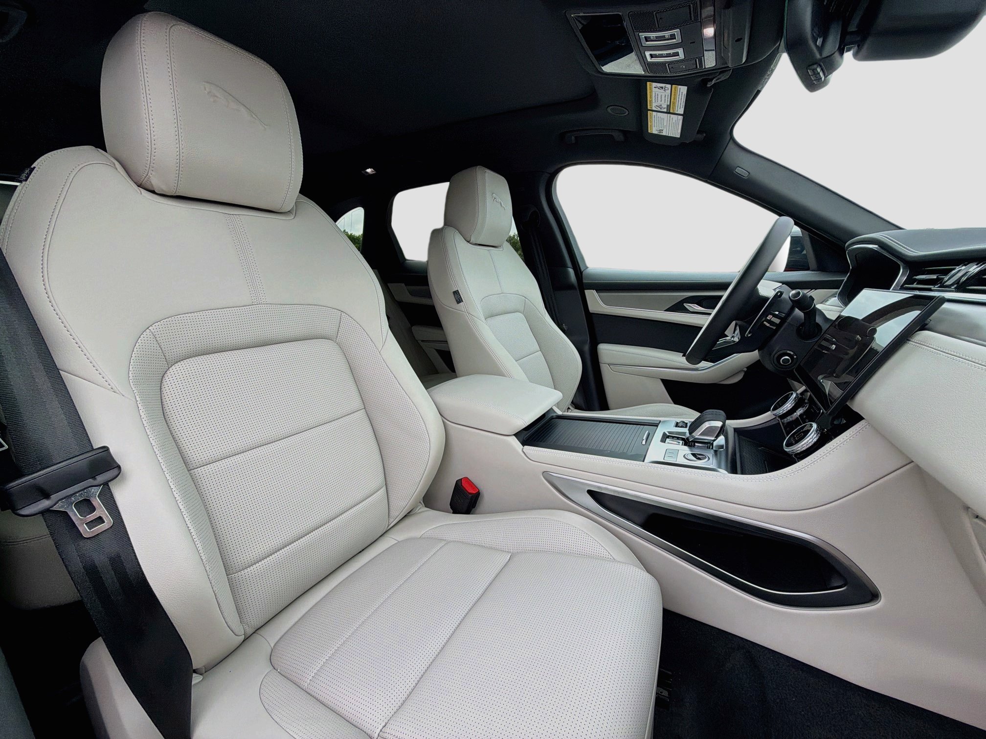 New 2026 Jaguar F-PACE R-Dynamic S AWD/4WD image 15
